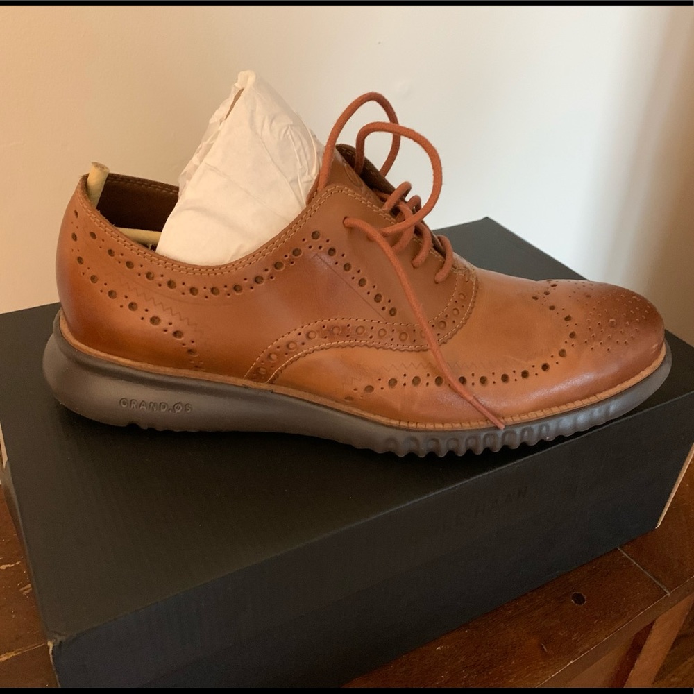 Cole Haan Size 9M Zerogrand Wingtips. Like new!